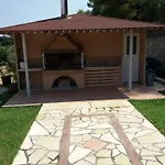 Loggos View דירה