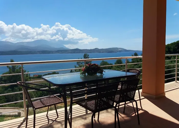 Loggos View * Lixouri